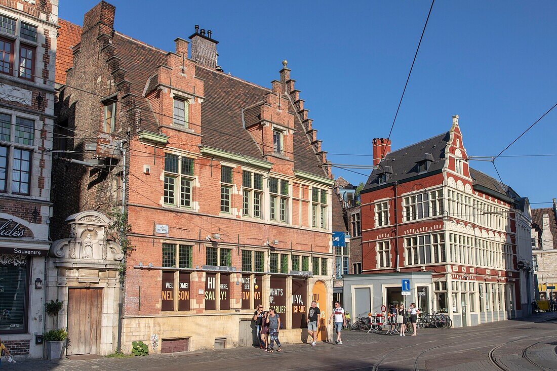 Belgium, East Flanders, Ghent, old houses facing the castle of the Counts of Flanders (Gravensteen)