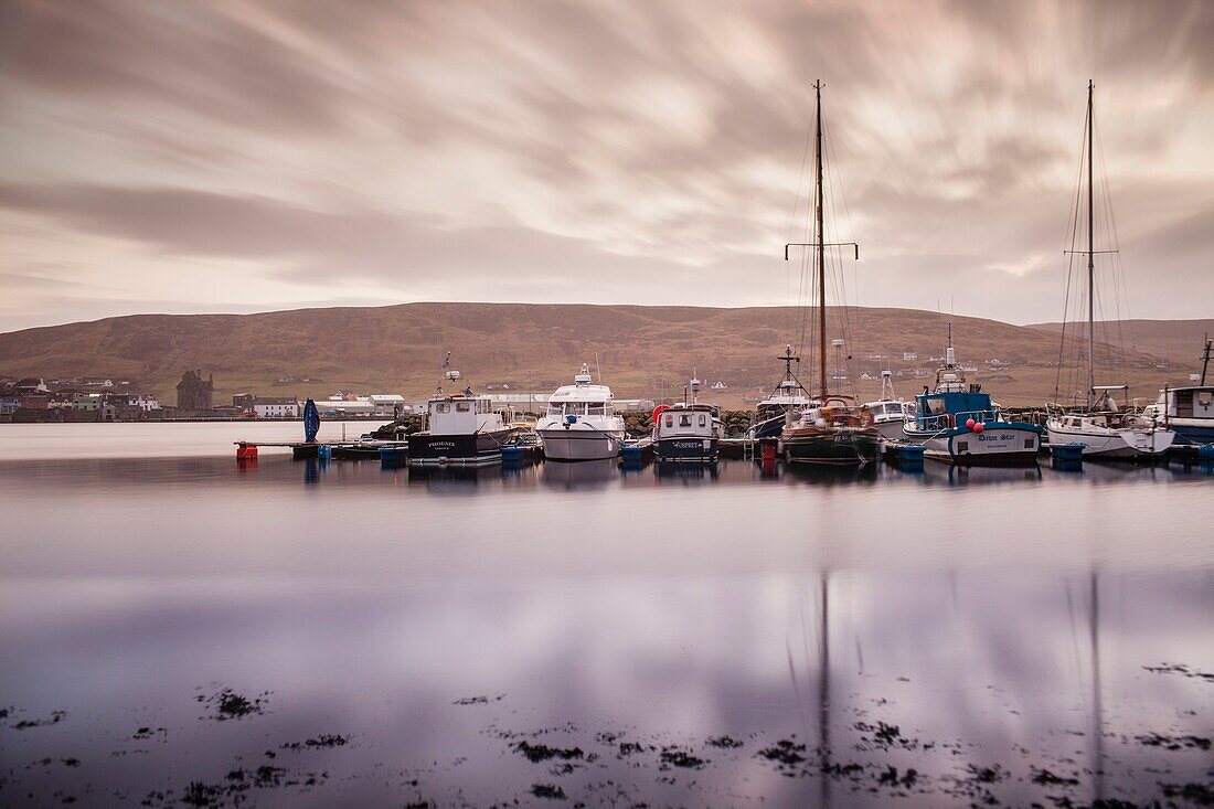 United Kingdom, Scotland, Shetland Islands, Mainland, Scalloway, harbour at sunrise