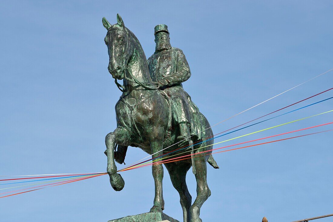 Belgien, Westflandern, Ostende, Uferpromenade, Reiterstandbild von König Leopold II. von Belgien (1865 - 1909)