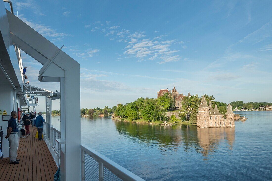 United States, New York State, Alexandria Bay, Heart Island and Boldt Castle on the St. Lawrence River in the Thousand Islands