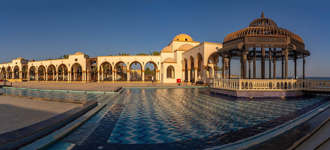 Ansicht des Ankunftsplatzes in der Altstadt von Sahl Hasheesh, Sahl Hasheesh, Hurghada, Gouvernement Rotes Meer, Ägypten, Nordafrika, Afrika