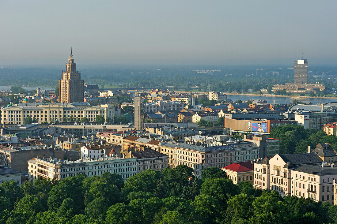 Luftaufnahme vom Radisson Blu Hotel, Riga, Lettland, Baltikum, Europa