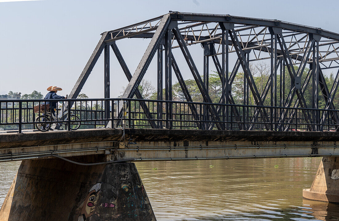 Blick auf die Eisenbrücke aus viktorianischer Zeit, Chiang Mai, Thailand, Südostasien, Asien