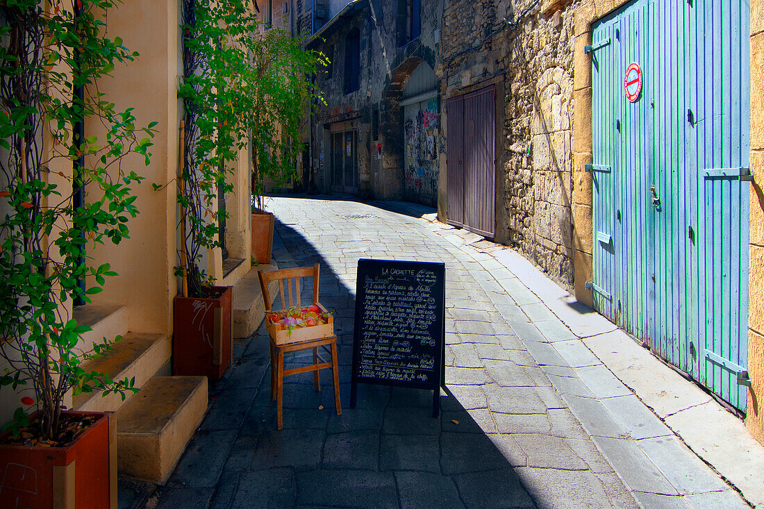 Arles, eine Stadt an der Rhone, berühmt für die Inspiration des Malers Van Gogh, Arles, Bouches-du-Rhone, Provence, Frankreich, Europa