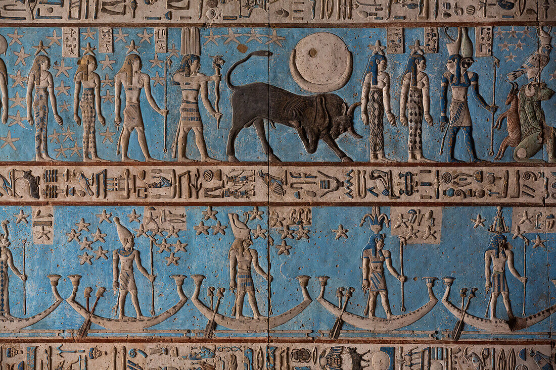 Deckenreliefs, Vestibül, Hathor-Tempel, Dendera, Qena, Ägypten, Nordafrika, Afrika