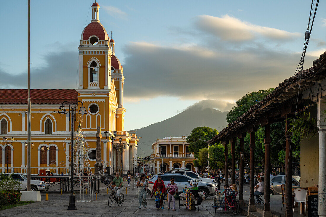 Außenansicht der Kathedrale von Granada, Granada, Nicaragua, Mittelamerika