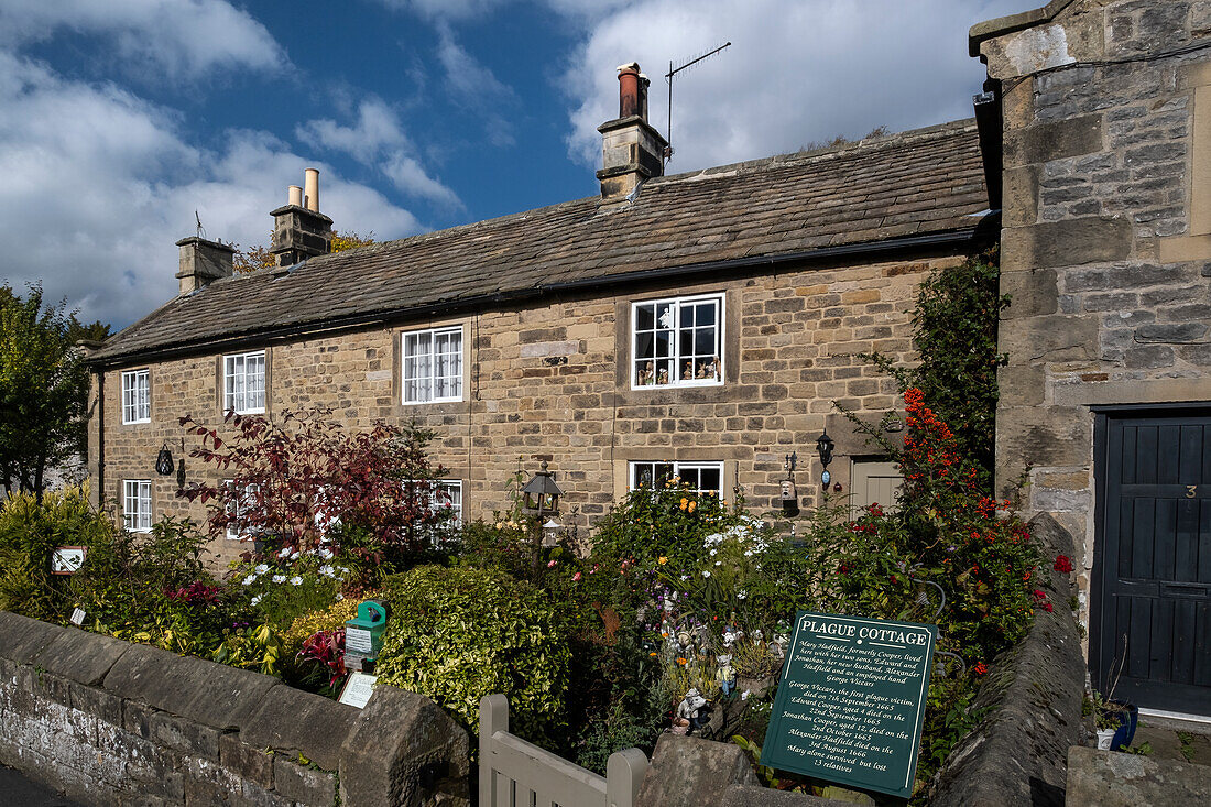 Plague Cottages, Dorf Eyam, Peak District National Park, Derbyshire, England, Vereinigtes Königreich, Europa