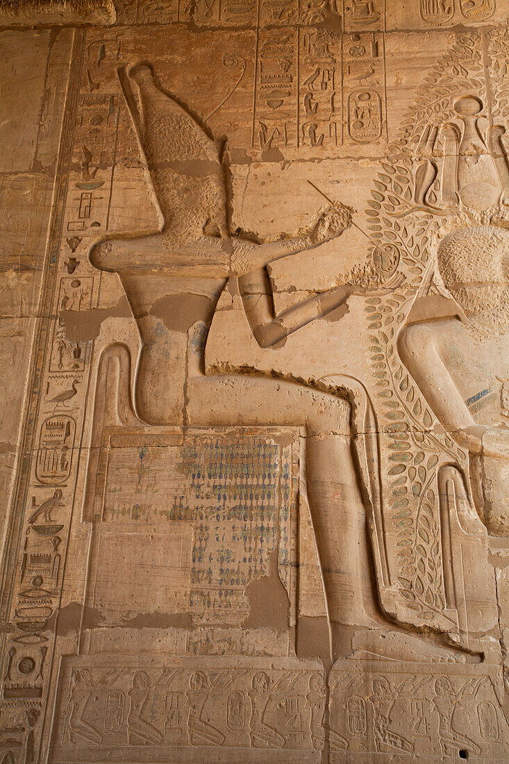 Reliefs, Hypostylhalle, Ramesseum, Gedächtnistempel des Pharao Ramses II., 13. Jahrhundert v. Chr., Antikes Theben, UNESCO-Welterbe, Luxor, Ägypten, Nordafrika, Afrika