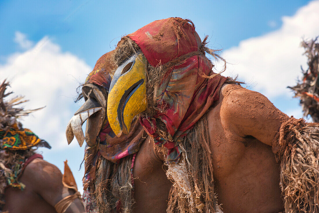 Vogelmasken, Die traditionelle Kulamba-Zeremonie des Chewa-Volkes aus Sambia, Mosambik und Malawi, die jährlich am letzten Samstag im August zu Ehren ihres Häuptlings Kalonga Gaia Uni in der Nähe von Katete, Ostprovinz, Sambia, Afrika, stattfindet