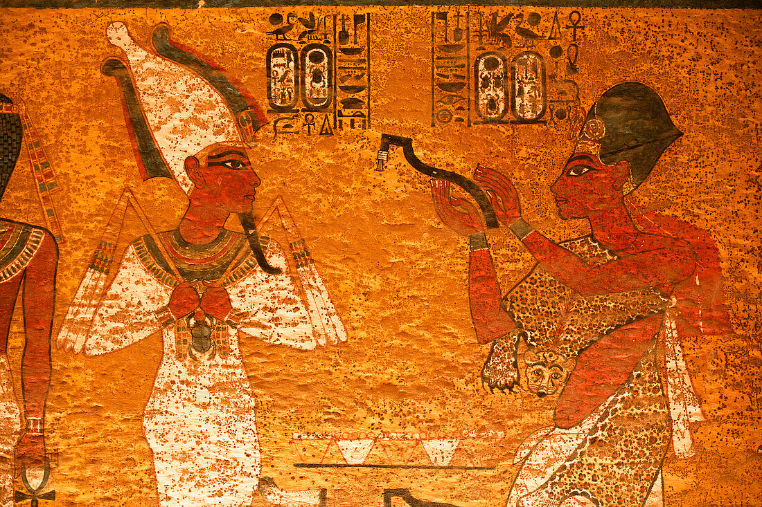 Pharaoh Ay Performs the Opening of the Mouth Ceremony on Tutankhamun, North Wall, Burial Chamber, Tomb of Tutankhamun (King Tut), KV62, Valley of the Kings, Ancient Thebes, UNESCO World Heritage Site, Luxor, Egypt, North Africa, Africa