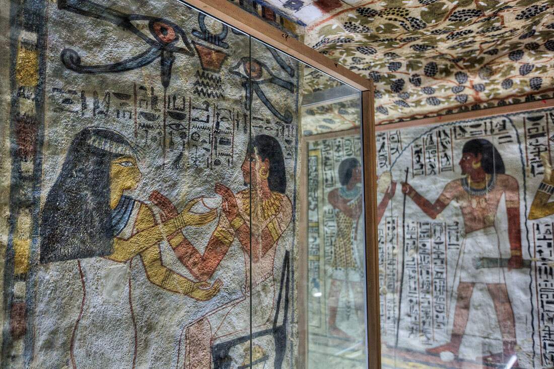 Image of Sennefer on right, Tomb of Sennefer, TT96, Tombs of the Nobles, Ancient Thebes, UNESCO World Heritage Site, Luxor, Egypt, North Africa, Africa