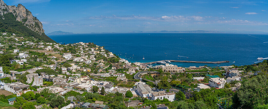 Blick auf Marina Grande von Capri-Stadt, Insel Capri, Bucht von Neapel, Kampanien, Italien, Mittelmeer, Europa