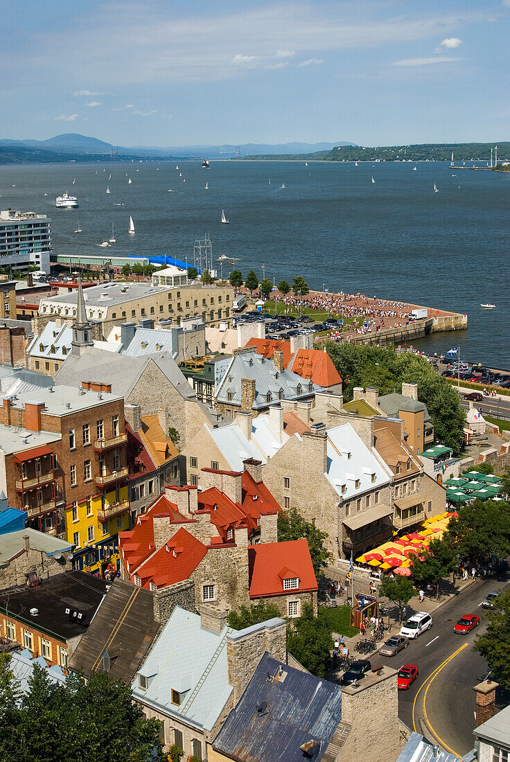 Petit Champlain neighbourhood on the Saint Lawrence bank, Quebec City, Quebec province, Canada, North America