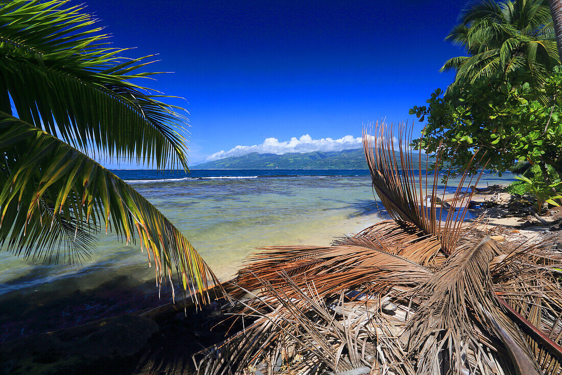 Blick auf Tahiti Iti von der Ostküste Tahitis, Französisch-Polynesien, Südpazifik, Pazifik