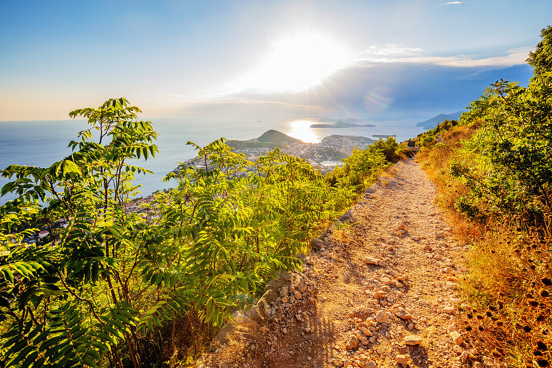 Wanderweg oberhalb von Dubrovnik, Kroatien, Europa