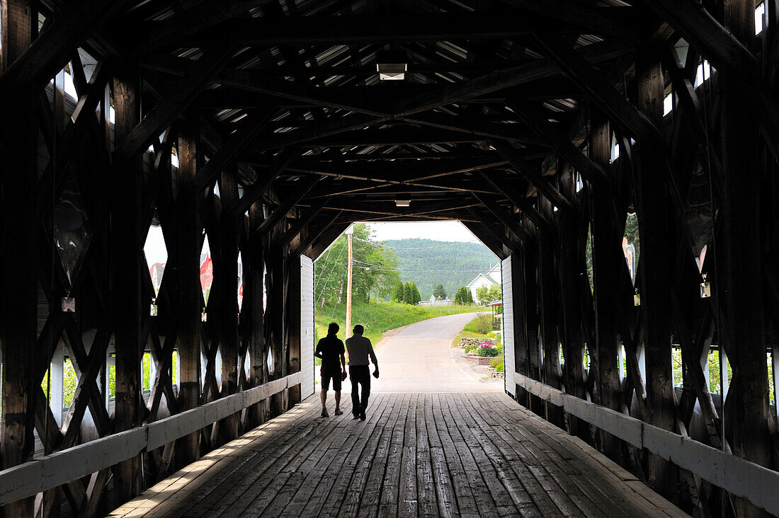 Covered bridge, Saguenay National Park, Riviere-Eternite district, Province of Quebec, Canada, North America