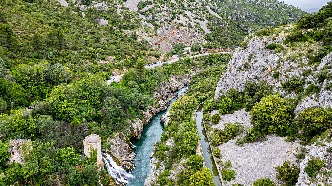 Luftaufnahme eines alten Wachturms in der Herault-Schlucht, UNESCO-Welterbe, Causses und Cevennen, Herault, Okzitanien, Frankreich, Europa