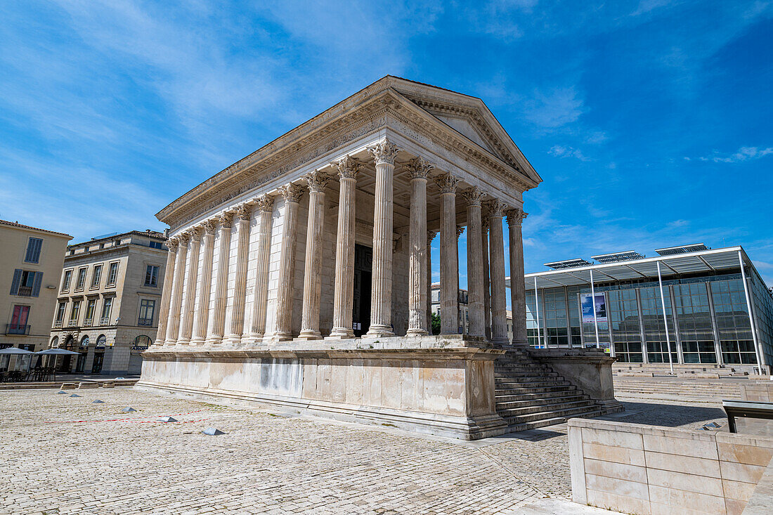 Das historische römische Maison Carree, UNESCO-Weltkulturerbe, Nimes, Gard, Okzitanien, Frankreich, Europa