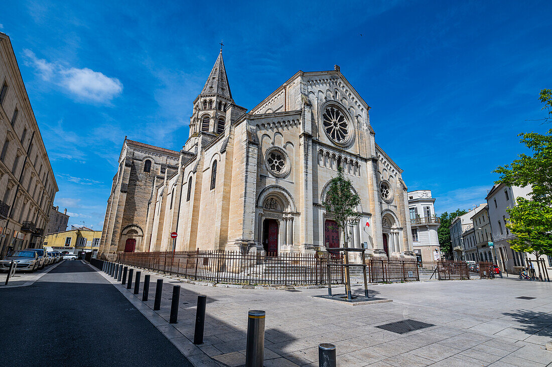 Kirche Saint-Paul, Nîmes, Gard, Okzitanien, Frankreich, Europa