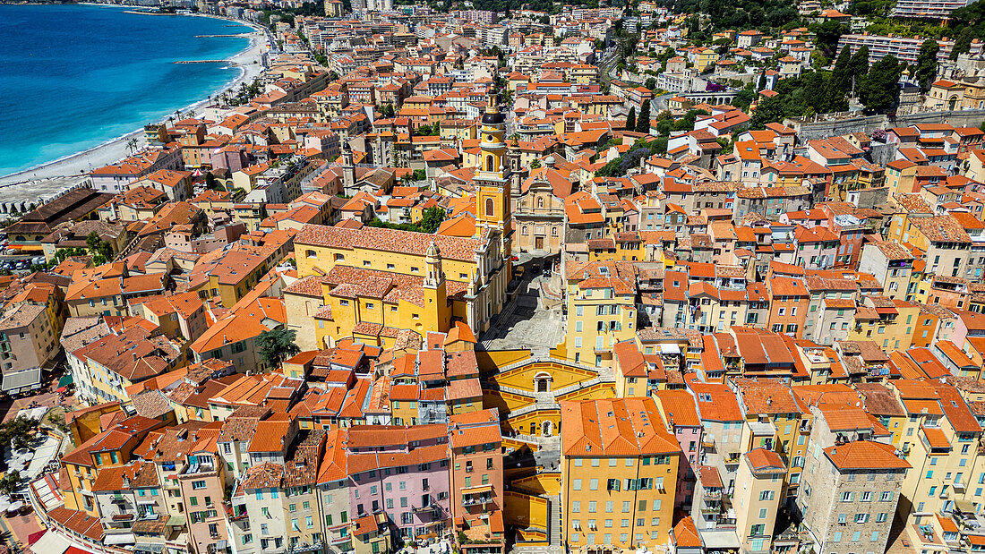 Luftaufnahme der Küstenstadt Menton, Alpes Maritimes, Provence-Alpes-Côte d'Azur, Côte d'Azur, Frankreich, Europa