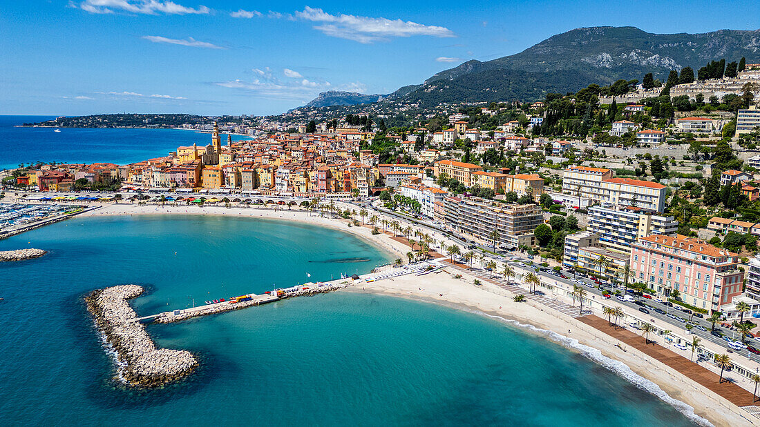 Luftaufnahme der Küstenstadt Menton, Alpes Maritimes, Provence-Alpes-Côte d'Azur, Côte d'Azur, Frankreich, Europa