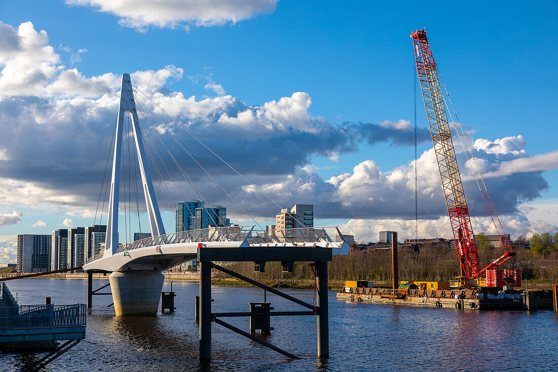 Bau der Govan-Partick-Brücke, Fluss Clyde, Glasgow, Schottland, Vereinigtes Königreich, Europa