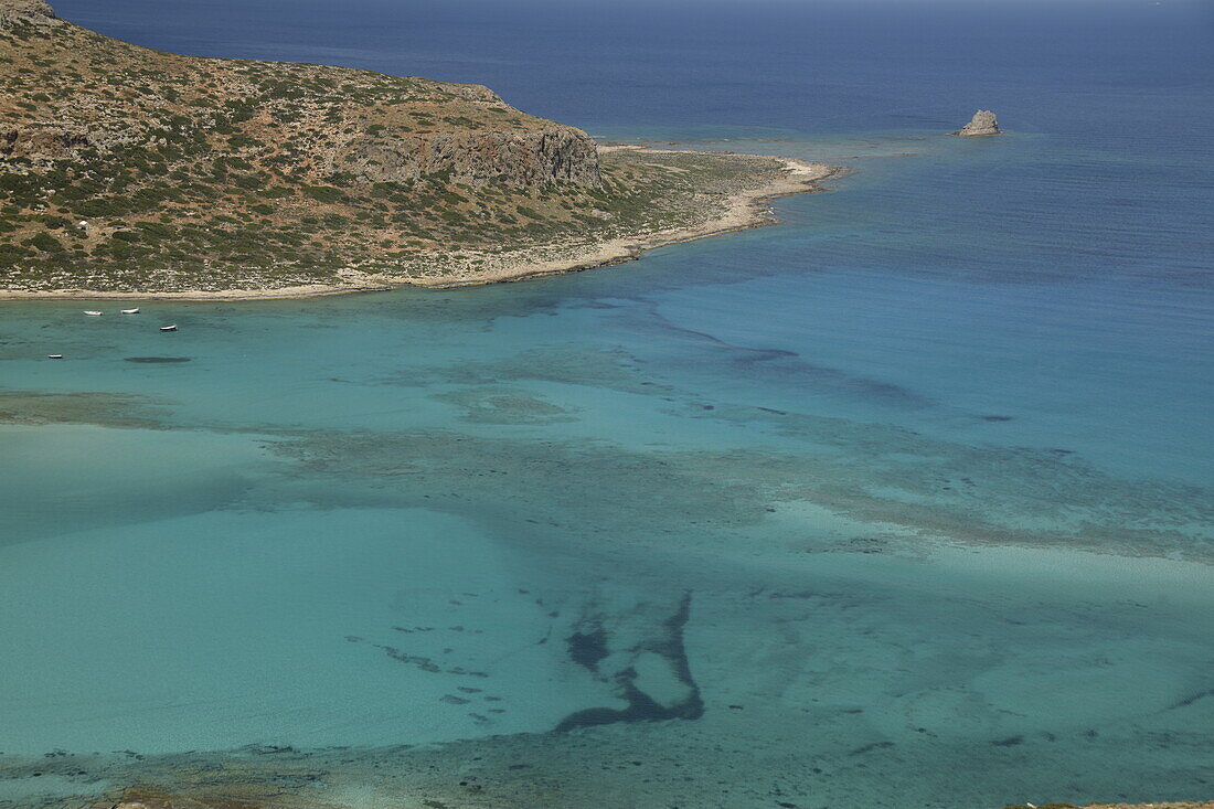 Strand der Lagune von Balos und Kap Tigani, Blick von oben, Halbinsel Gramvousa, Region Chania, Kreta, Griechische Inseln, Griechenland, Europa