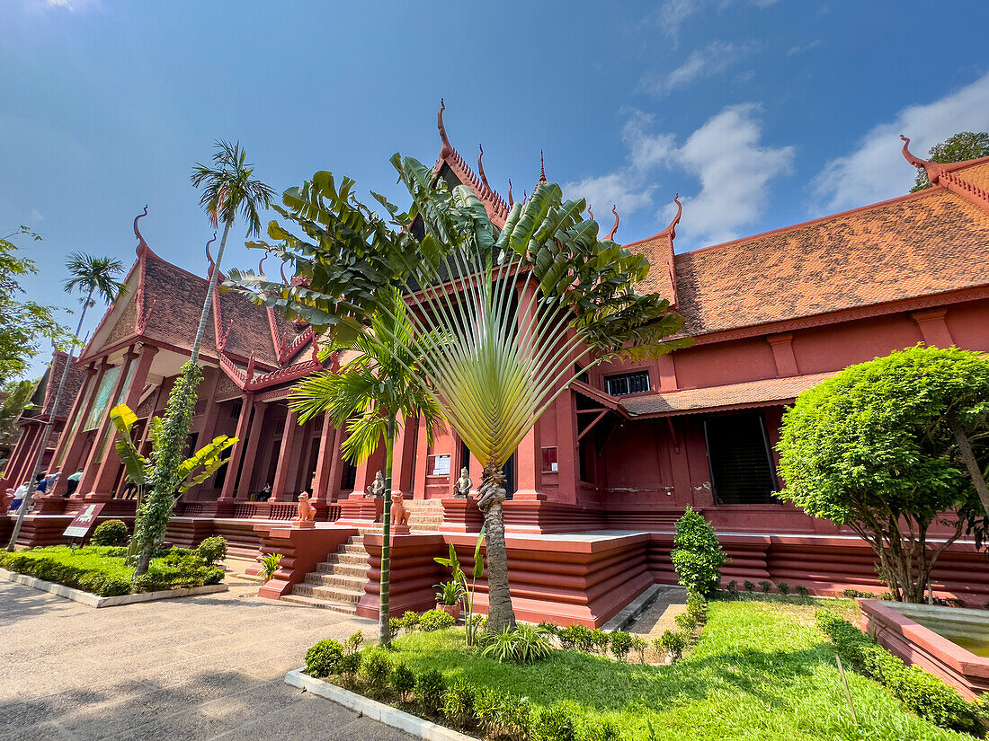 Exterior view of the National Museum of Cambodia, Phnom Penh, Cambodia, Indochina, Southeast Asia, Asia