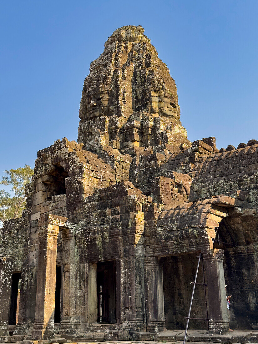 Bayon, der Staatstempel von König Jayavarman VII. aus dem späten 12. Jahrhundert, UNESCO-Welterbe, inmitten von Angkor Thom, Kambodscha, Indochina, Südostasien, Asien