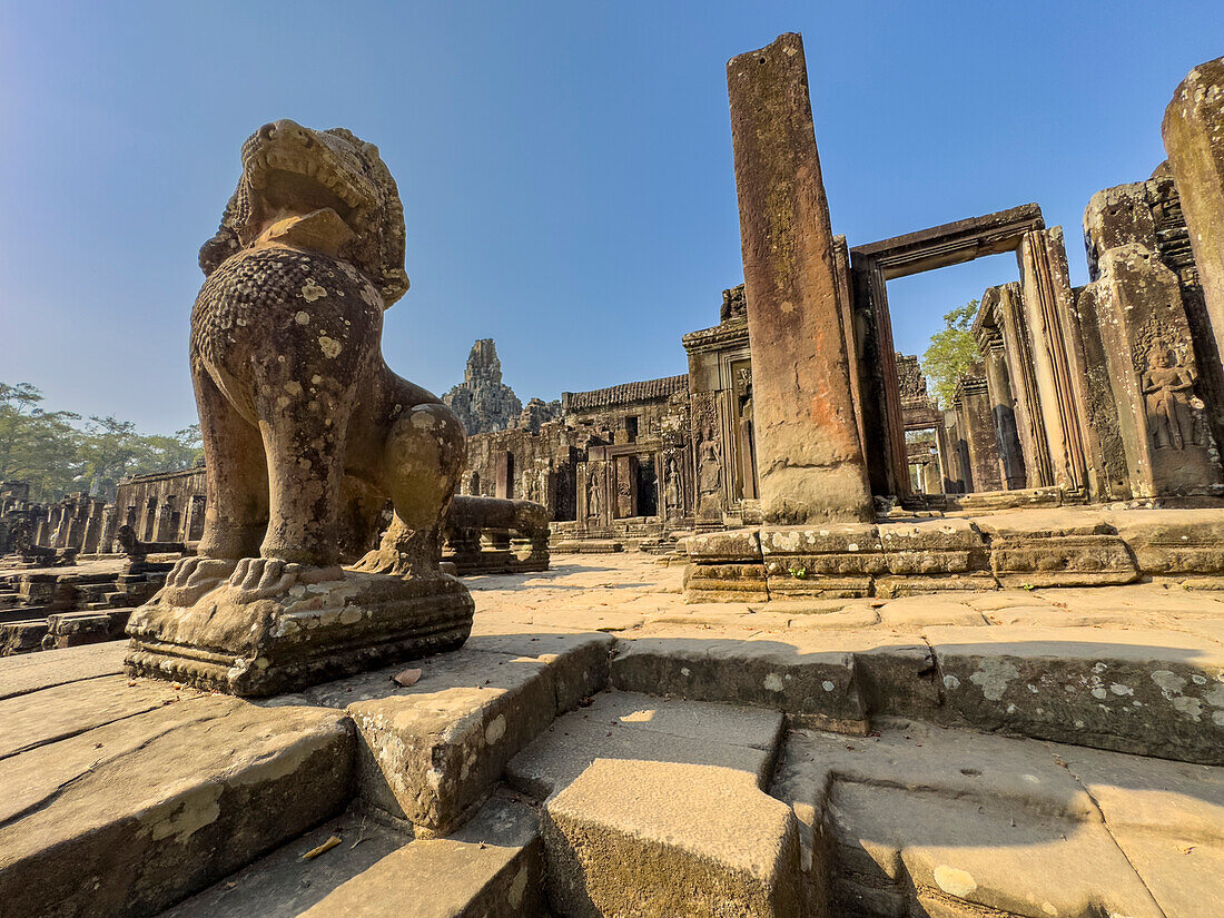 Bayon, der Staatstempel von König Jayavarman VII. aus dem späten 12. Jahrhundert, UNESCO-Weltkulturerbe, inmitten von Angkor Thom, Kambodscha, Indochina, Südostasien, Asien