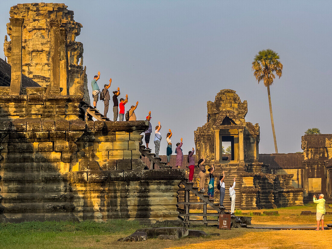 Angkor Wat, UNESCO-Weltkulturerbe, eine hinduistisch-buddhistische Tempelanlage bei Siem Reap, Kambodscha, Indochina, Südostasien, Asien