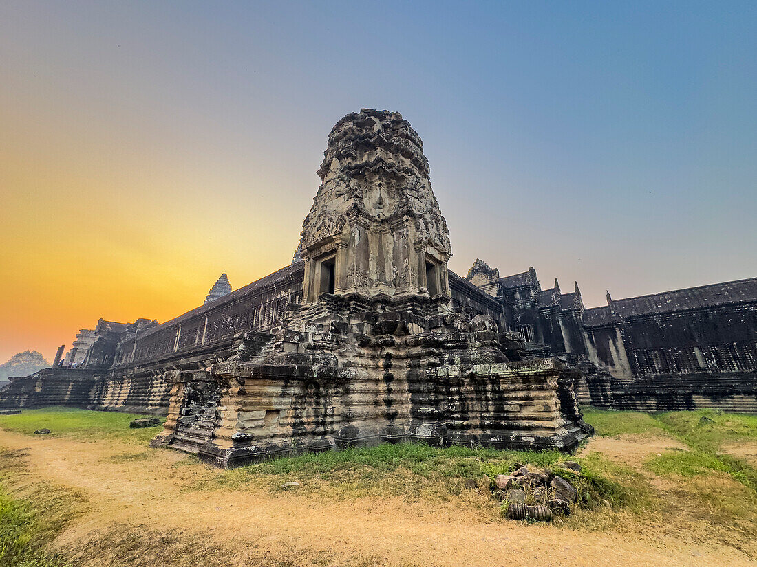 Angkor Wat, UNESCO-Weltkulturerbe, eine hinduistisch-buddhistische Tempelanlage bei Siem Reap, Kambodscha, Indochina, Südostasien, Asien