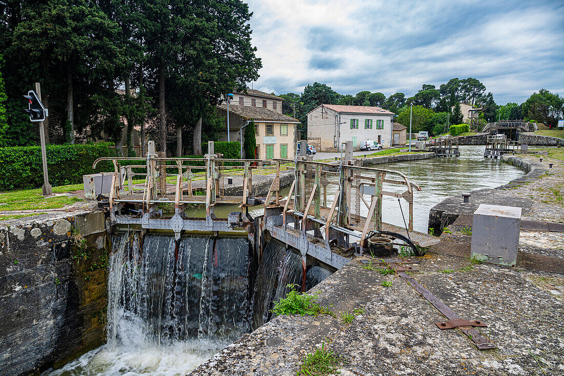 Canal du Midi bei Carcassonne, UNESCO-Welterbe, Aude, Okzitanien, Frankreich, Europa