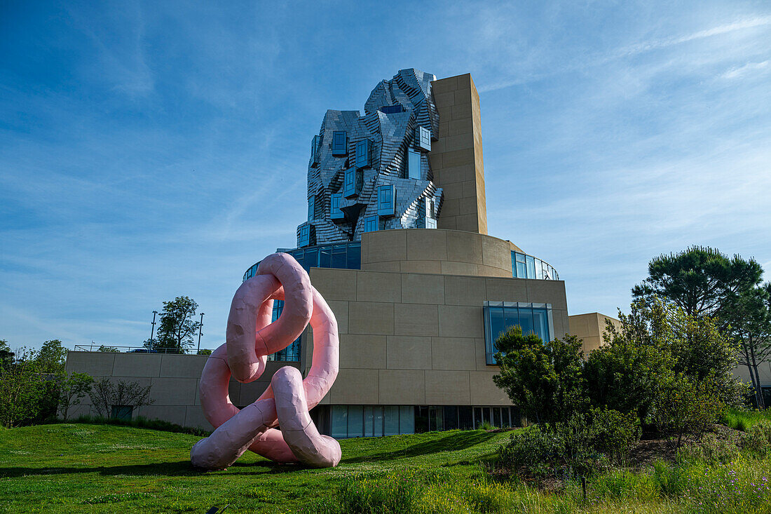 Gebäude des LUMA-Kulturzentrums, Architekt Frank Gehry, Arles, Bouches du Rhone, Provence-Alpes-Cote d'Azur, Frankreich, Europa