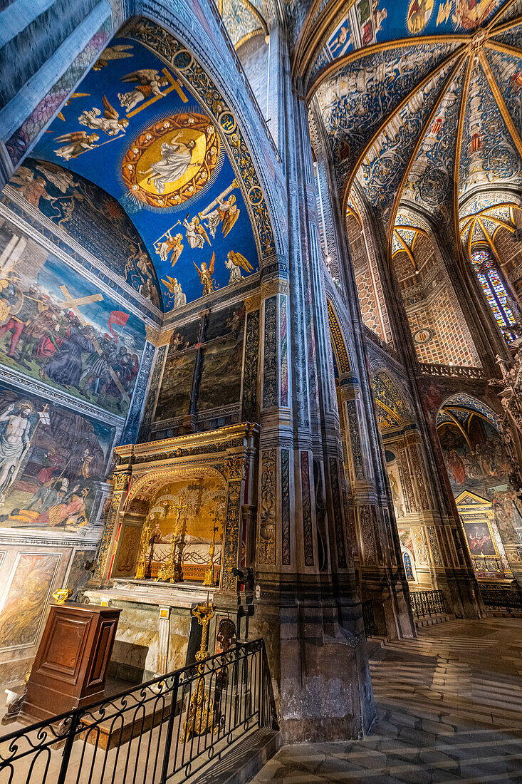 Interior of the Cathedral Sainte-Cecile, UNESCO World Heritage Site, Albi, Midi-Pyrenees, France, Europe