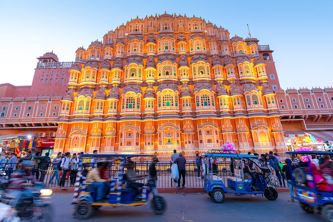 Hawa Mahal (Palace of the Winds) at dusk, Jaipur, Rajasthan, India, South Asia, Asia