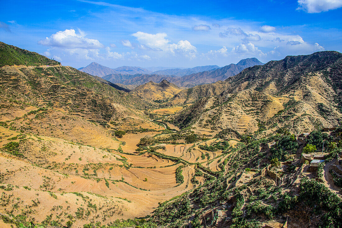 Mountain scenery along the road from Massawa to Asmara, Eritrea, Africa