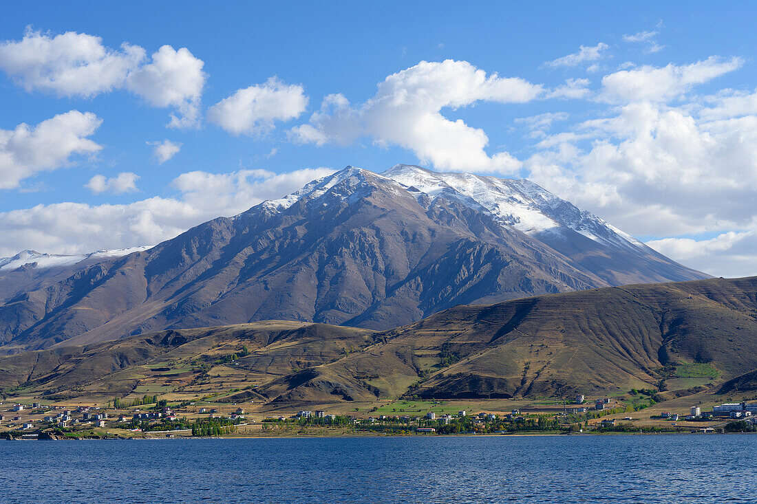 Blick über den Van-See und die umliegenden Berge, Akdamar, Türkei, Kleinasien, Asien