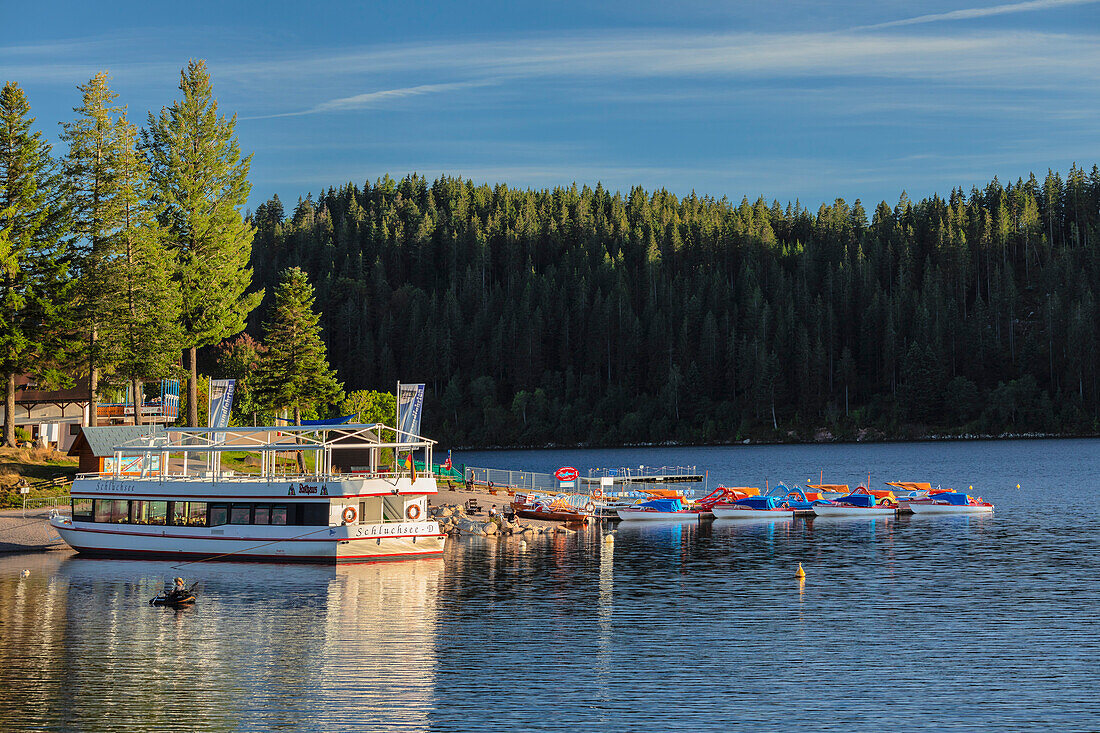 Bootsanlegestelle am Schluchsee, Schwarzwald (Black Forest), Baden-Württemberg, Deutschland, Europa