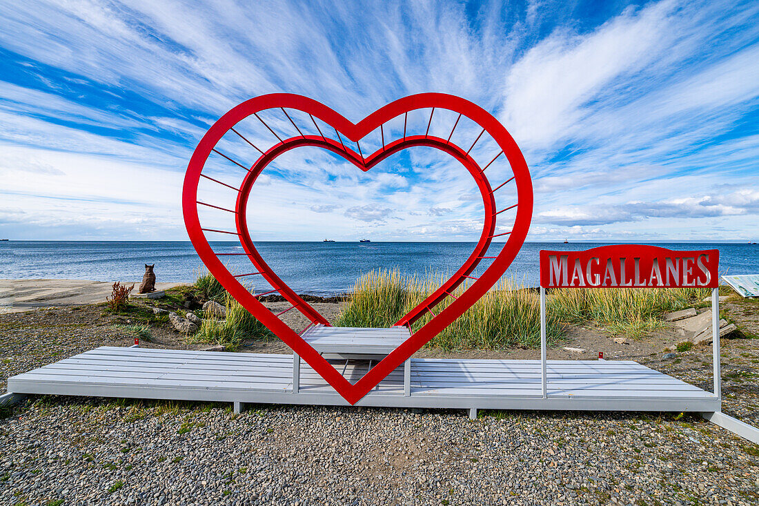 Heart sign, Nao Victoria Museo, Shoreline of Punta Arenas, Patagonia, Chile, South America