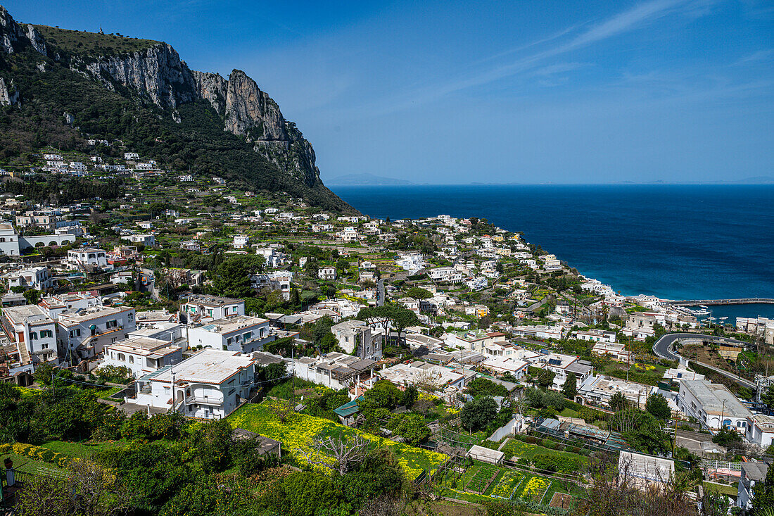 Blick über die Insel Capri, Golf von Neapel, Kampanien, Italien, Europa