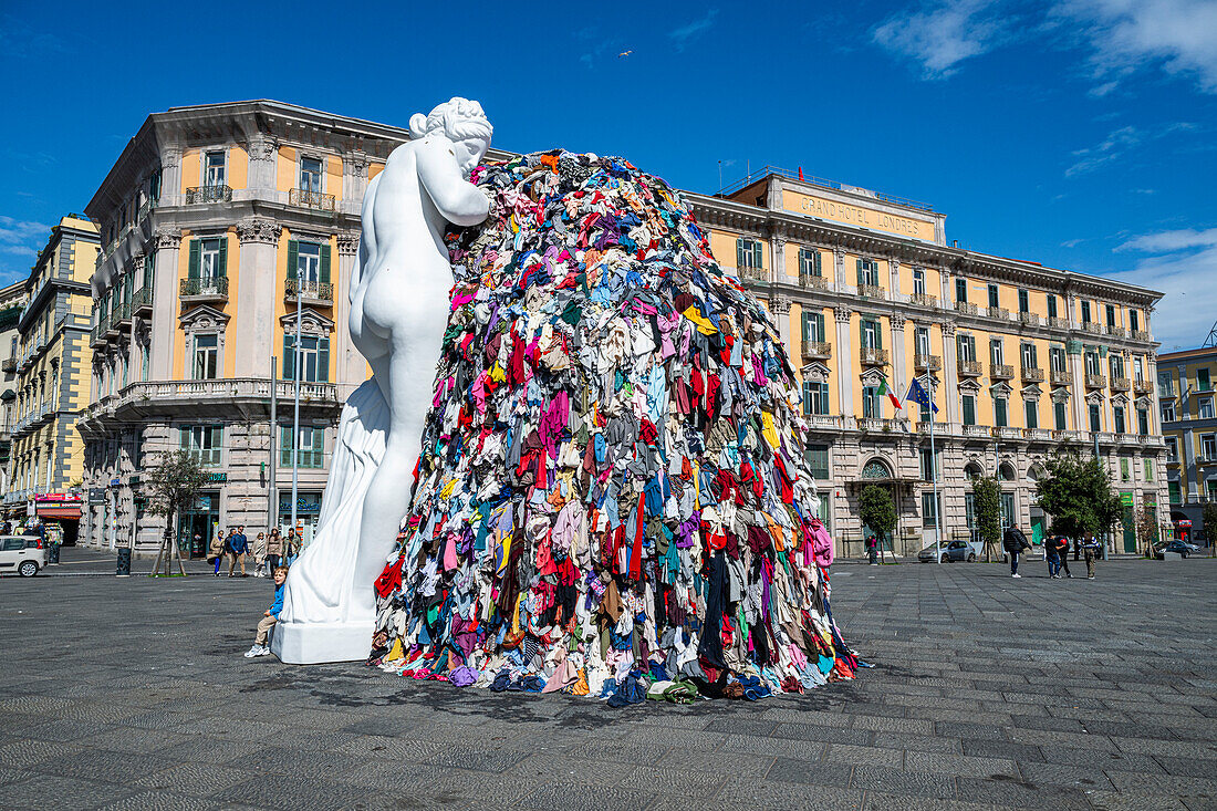 Modern installation, the historic Centre of Naples (Napoli), Campania, Italy, Europe