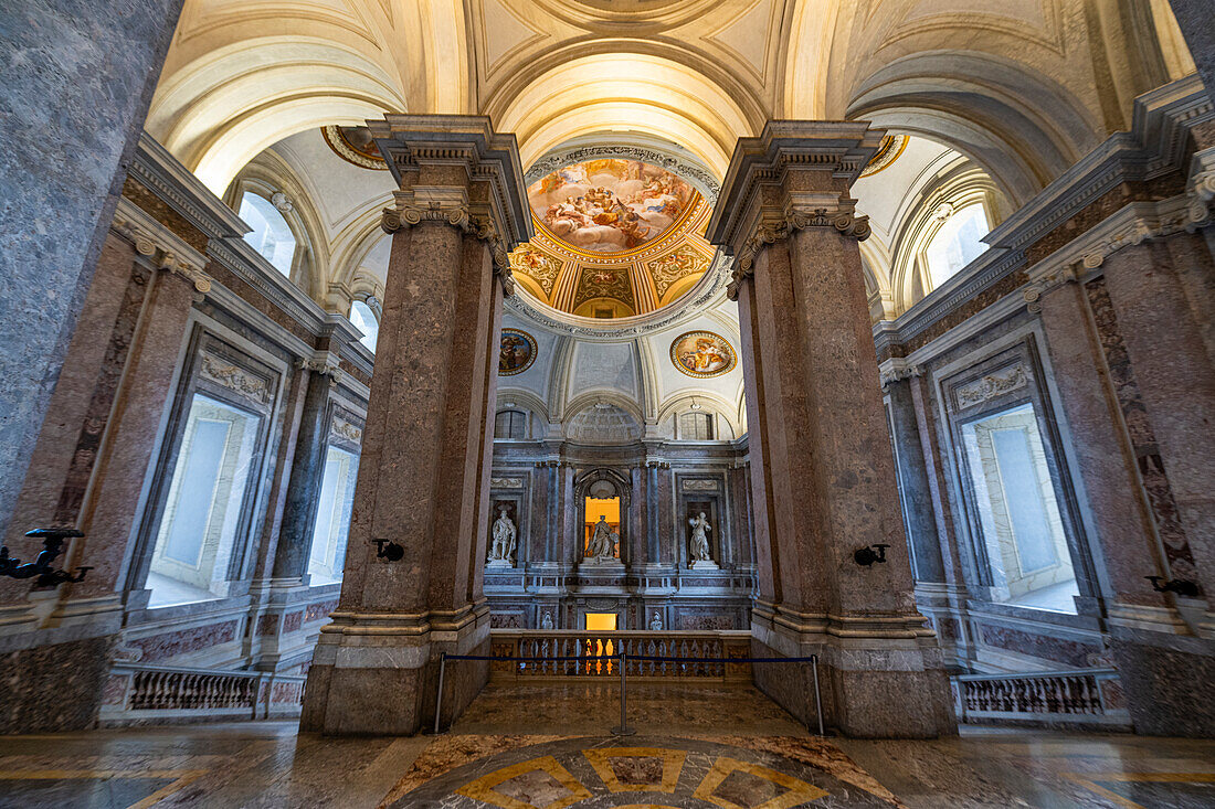 Spendid entrance hall, Reggia di Caserta (Royal Palace of Caserta), UNESCO World Heritage Site, Campania, Italy, Europe