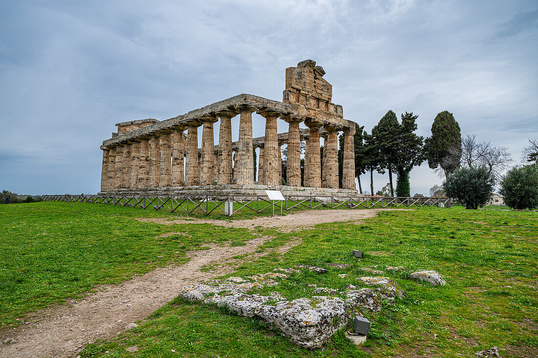 The Greek temples of Paestum, UNESCO World Heritage Site, Campania, Italy, Europe