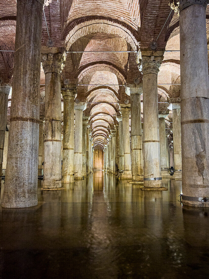 Säulen der Basilika-Zisterne, Istanbul, Türkei, Europa