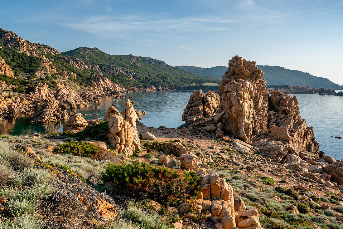 Felsenlandschaft an der Costa Paradiso an der Küste Sardiniens, Sardinien, Italien, Mittelmeer, Europa