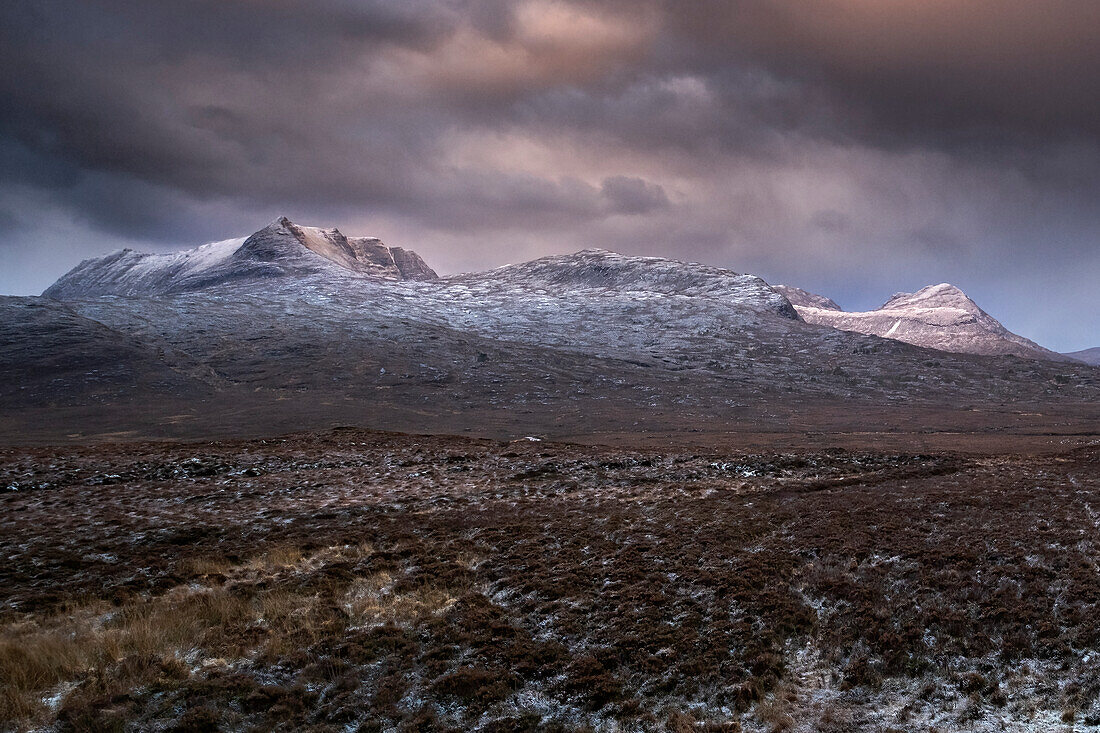 Ben Mor Coigach and Beinn an Eoin in winter, Assynt Mountains, Assynt-Coigach National Scenic Area, Sutherland, Scottish Highlands, Scotland, United Kingdom, Europe