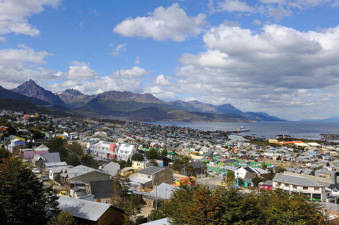 Blick auf Ushuaia, Tierra del Fuego, Patagonien, Argentinien, Südamerika