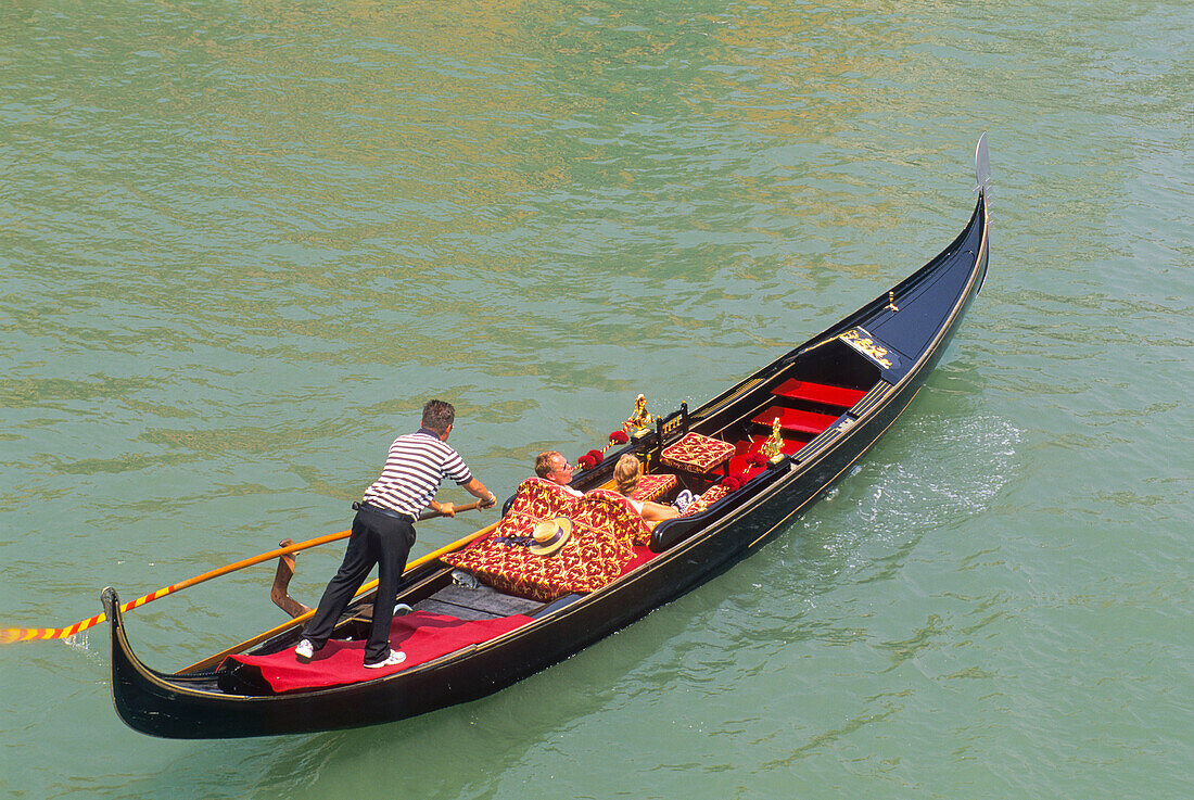 Gondola on the Grand Canal, Venice, UNESCO World Heritage Site, Veneto region, Italy, Europe