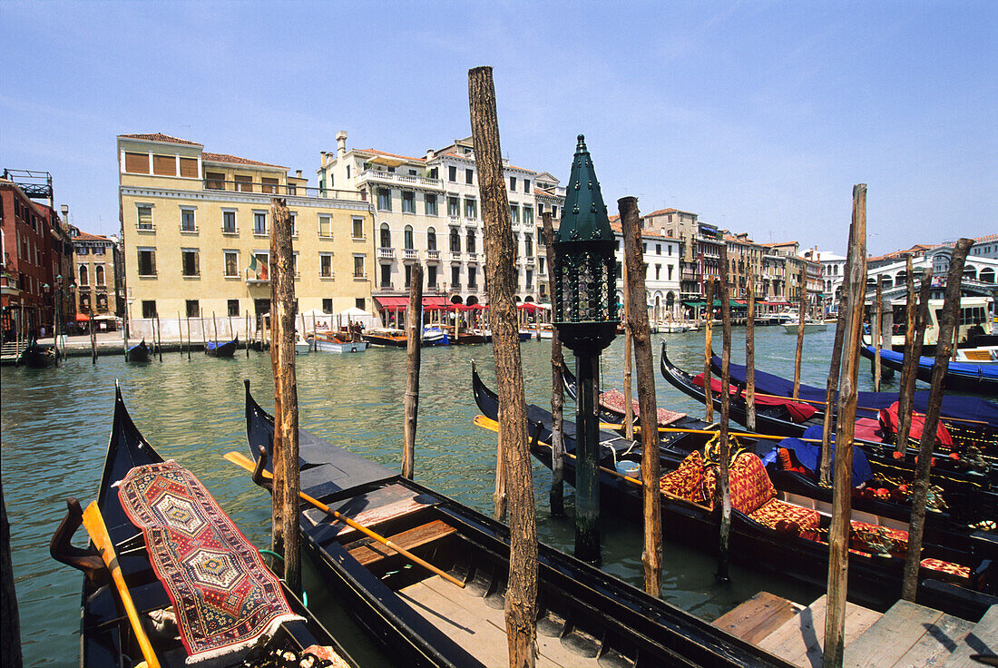 Gondel auf dem Canale Grande, Venedig, UNESCO-Weltkulturerbe, Region Venetien, Italien, Europa